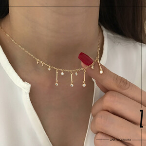 گردنبند شرابه‌ای میله‌ای و نگینی