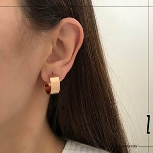 گوشواره حلقه‌ای فلت ورنیر