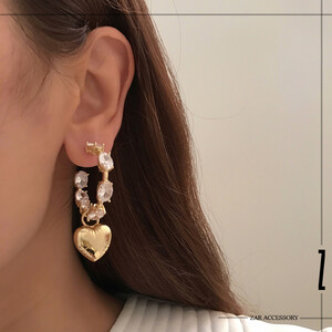 گوشواره زنانه حلقه‌ای نگینی قلب آویز