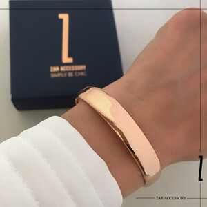 دستبند النگویی زنانه آینه‌ای پهن