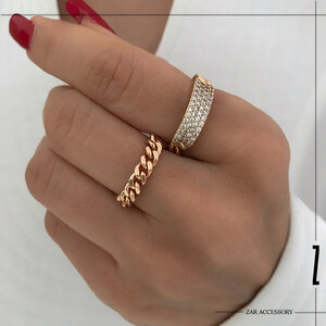 انگشتر زنانه زنجیری کارتیه نگین‌دار