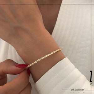 دستبند زنانه نگین تنیسی و خط