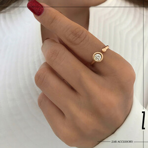 انگشتر جلو باز گوی و مویزنایت