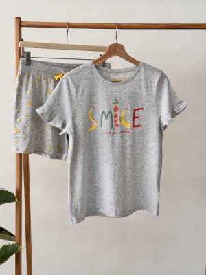 تیشرت و شلوارک طرح موز