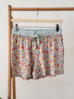 شورتک طرح توت فرنگی