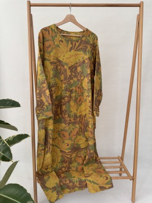 پیراهن ساحلی کنفی طرح باغ