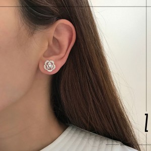 گوشواره گل فول نگین