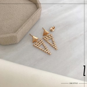 گوشواره هرمی نگین‌دار