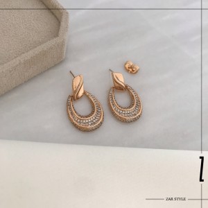 گوشواره آویزی تاشو نگین‌دار