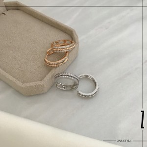 گوشواره حلقه‌ای سه لاینی نگین و پیچ