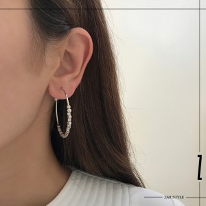 گوشواره حلقه‌ای مهره‌دار مکعبی