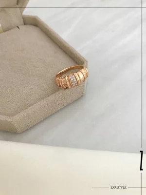 انگشتر خط برجسته نگینی