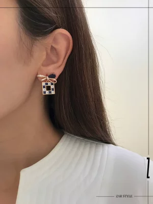 گوشواره آویز مربعی و پاپیون