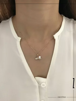 گردنبند دم وال و مروارید