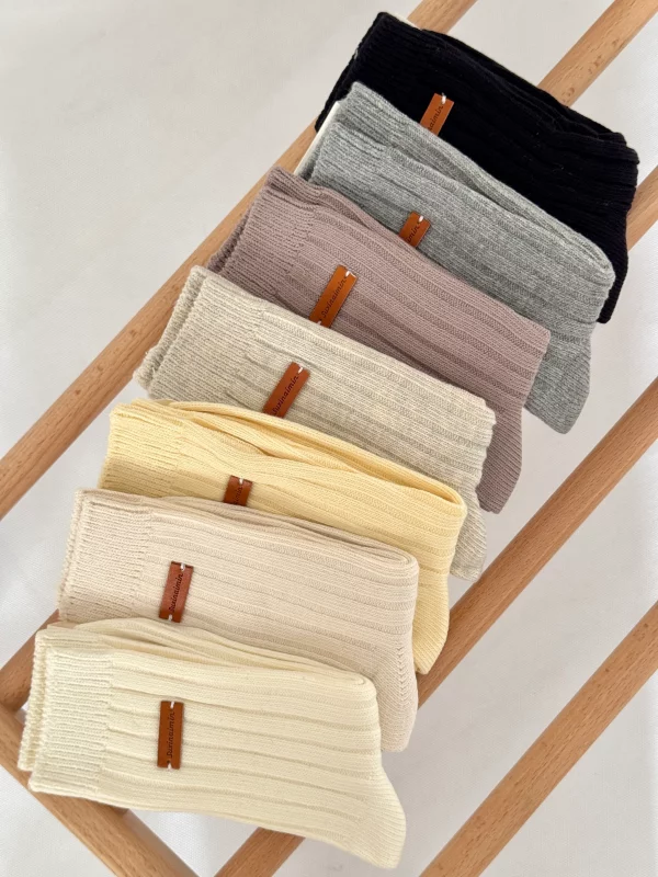 جوراب طرح بافت ساق‌دار