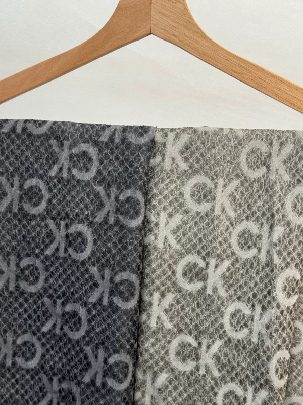 شال دورگان طرح کلوین کلاین