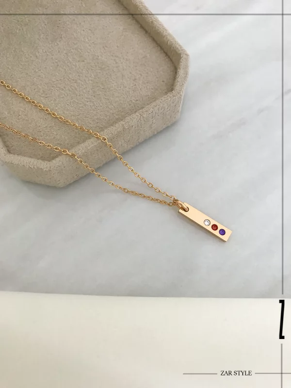 گردنبند میله‌ای عمودی نگین رنگی