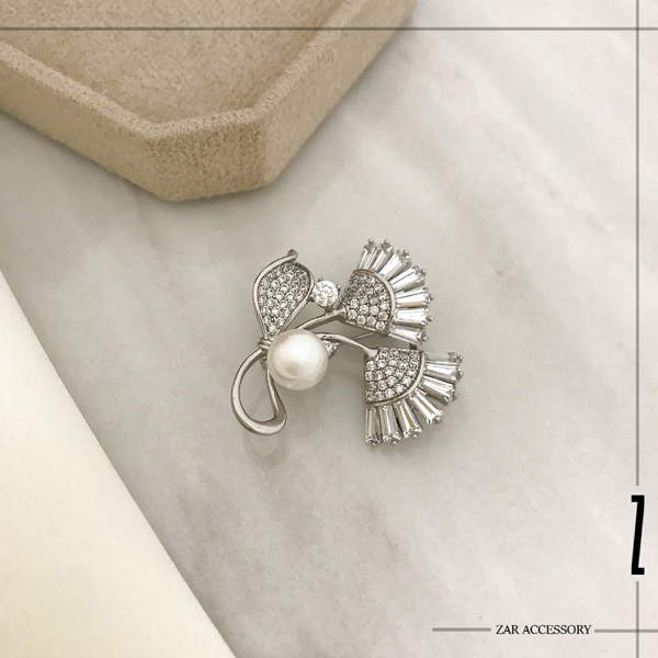 گردنبند آویز مروارید دور نگین