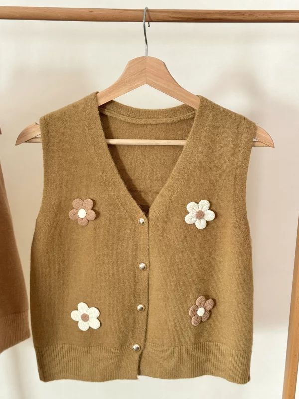 وست بافت گل‌دار کد 3