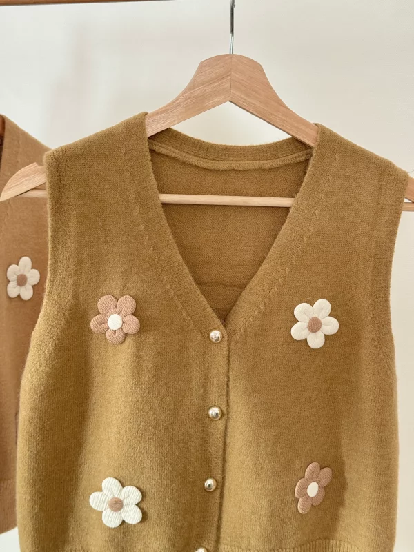 وست بافت گل‌دار کد 3