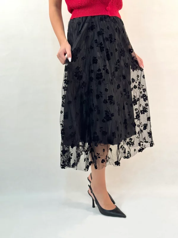 دامن توری گل‌ مخملی