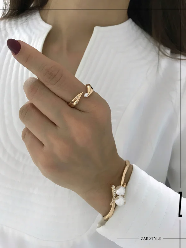 دستبند زیگزاگی دو مروارید