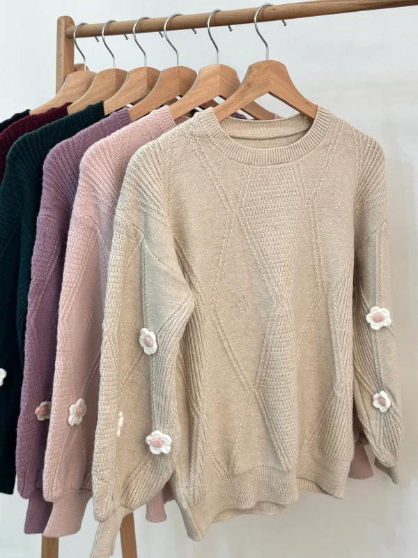 بافت آستین پفی گل‌ سفید