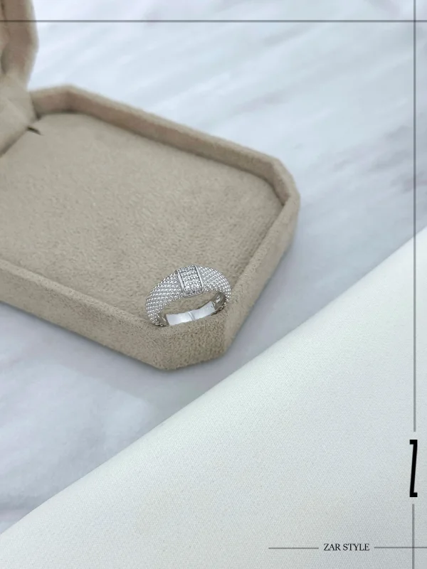 انگشتر دوید یورمن نگین‌دار