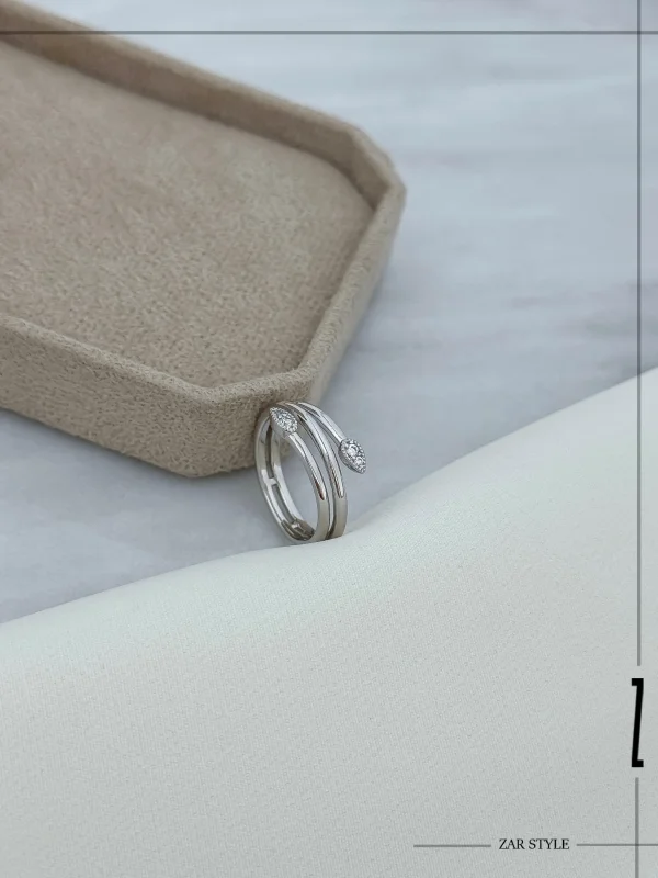 انگشتر پیچی دو برگ