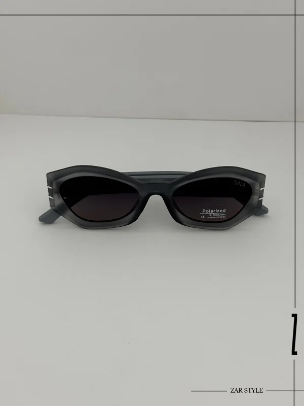 عینک آفتابی طرح دیور