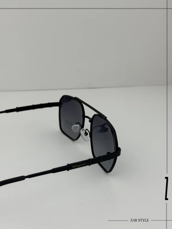 عینک آفتابی فراگامو کد 112