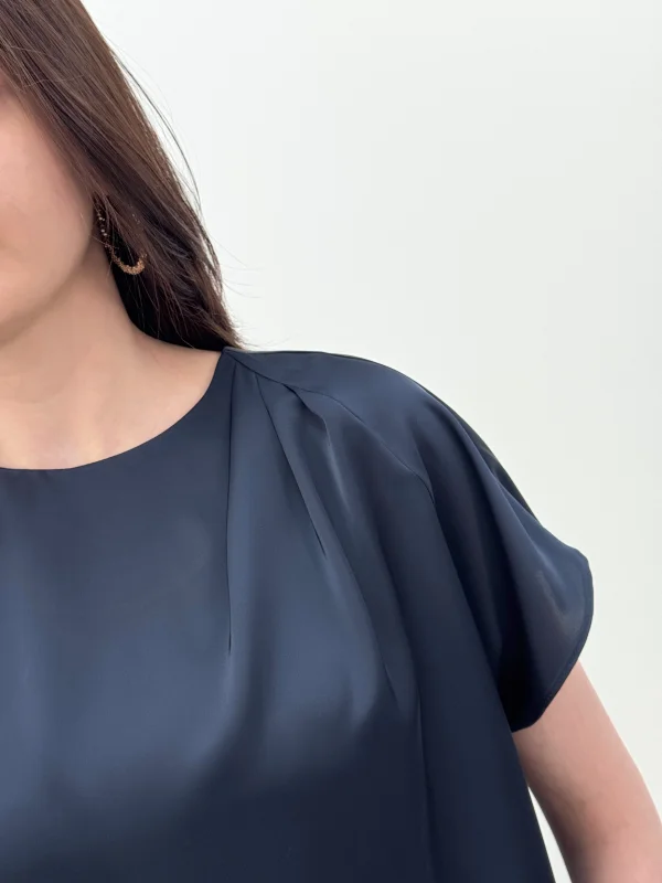 بلوز آستین چاک‌دار