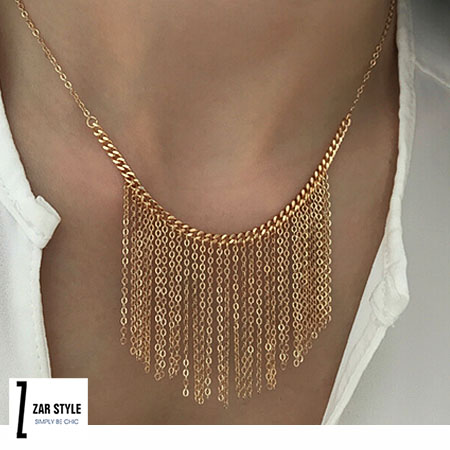 گردنبند کارتیه شرابه&zwnj;ای برای یقه باز