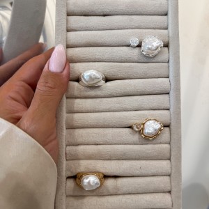 انگشتر مروارید باروک