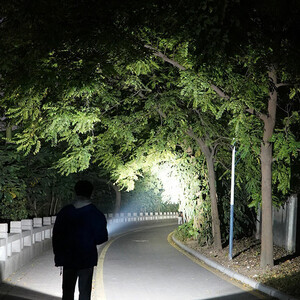 چراغ قوه گیره دار شارژی