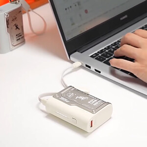 بهترین پاوربانک 35 وات 10000 ویوو به همراه کابل تایپ سی