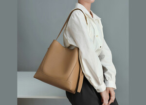 خرید کیف دوشی زنانه با ظرفیت بزرگ new women's leather shoulder crossbody bag 5478