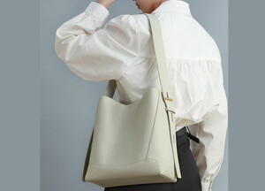 خرید خرید کیف دوشی چرم زنانه با ظرفیت بزرگ new women's leather shoulder crossbody bag 5478