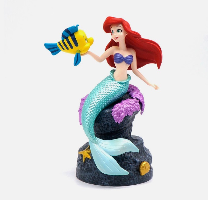 شخصیت پری دریایی با جعبه