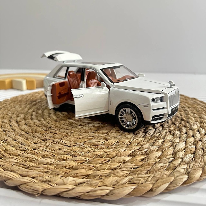 ماشین فلزی  رولز رویس کولینان 1 به 22 دودزا