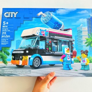 ساختنی لگو مدل  City Penguin Slushy van