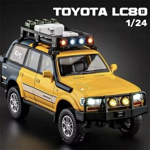 ماکت ماشینToyota Land Cruiser LC80سایز۱:۲۴