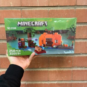 لگو ماینکرافت مدل خانه با جادوگر Pumpkin Farm کد 31248