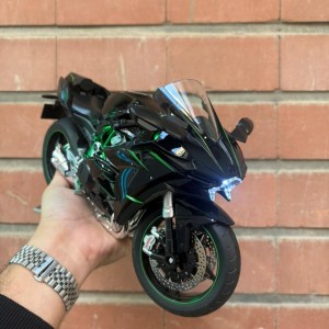 موتور فلزی خیلی بزرگ کاوازاکی  1 به 6 دودزا موزیکال H2R