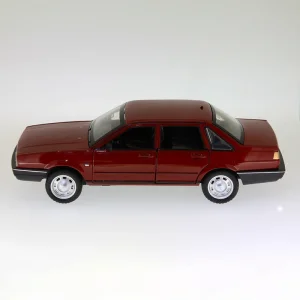 ماشین بازی مدل فولوکس واگن سانتانا