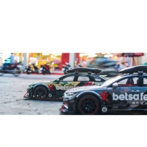 ماکت ماشین فلزی آئودی RS6 موزیکال و چراغ‌دار سایز 1 به 24