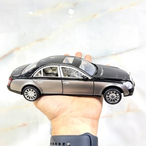 ماشین بازی مدل فلزی عقبکش موزیکال بنز میباخ کلاسیک