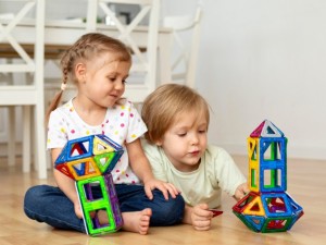 چرا باید برای بچه‌ها در روزهای سخت و جنگ اسباب‌بازی بخریم؟