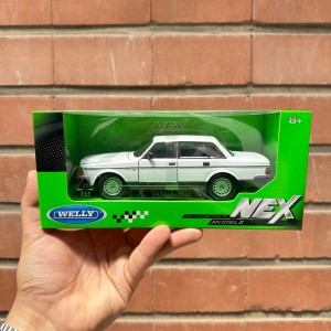 ماکت ماشین ولو برند ویلی 1.24 Welly Volvo 240 GL 1986