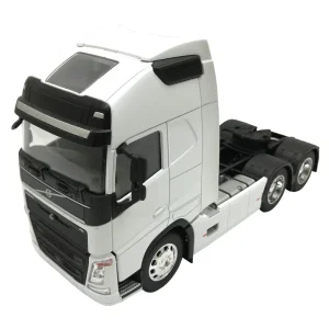 ماشین بازی طرح تریلی دو محور Volvo  FH500 سایز 1 به 32